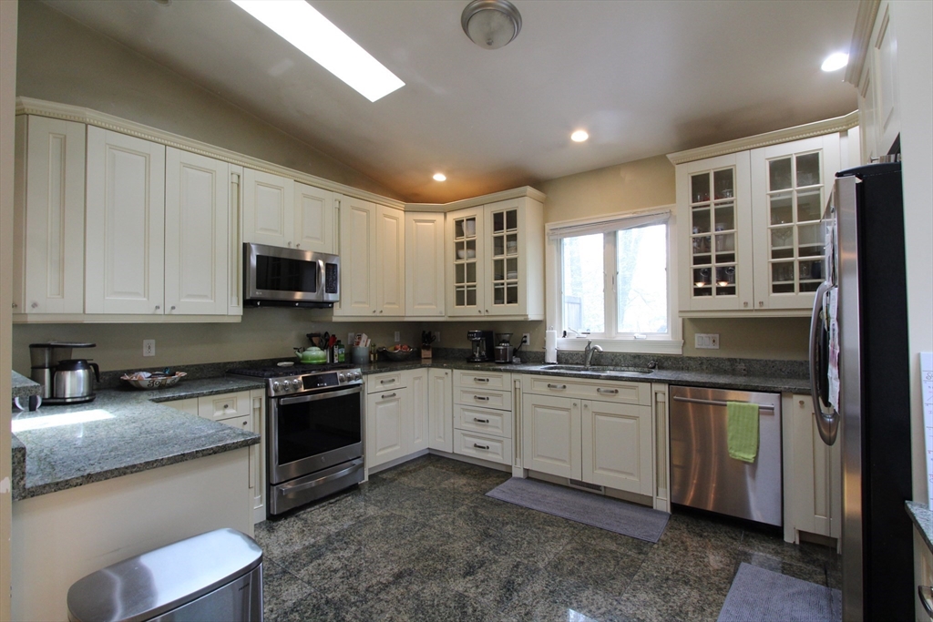 31-33 Florence St # 31