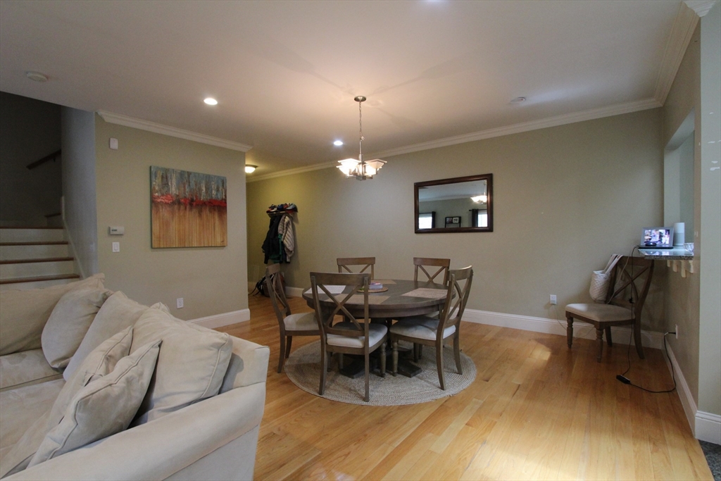31-33 Florence St # 31