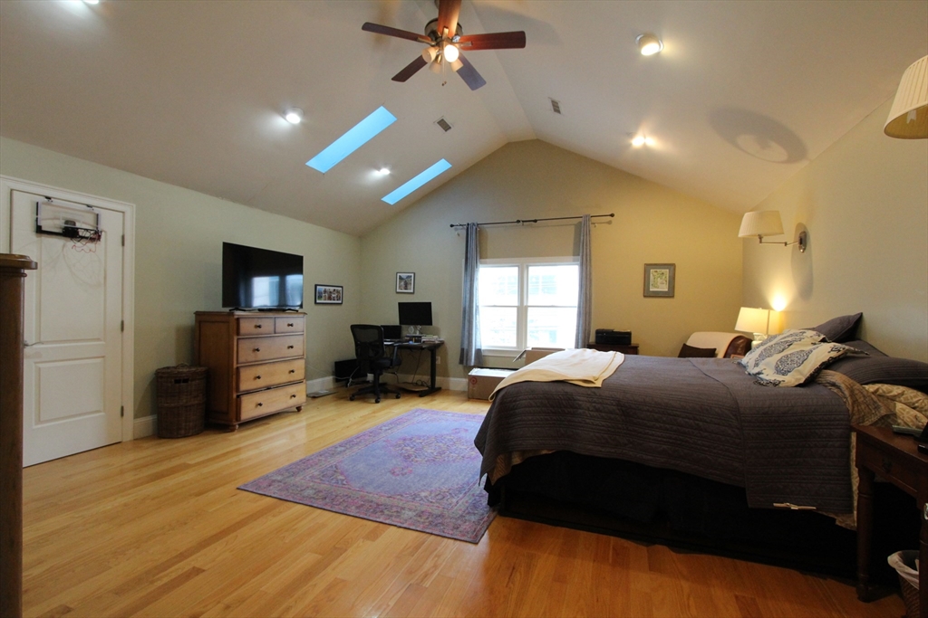 31-33 Florence St # 31