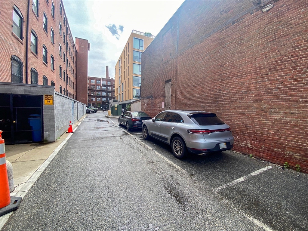 90 Wareham St # 407