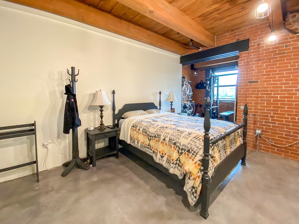 90 Wareham St # 407