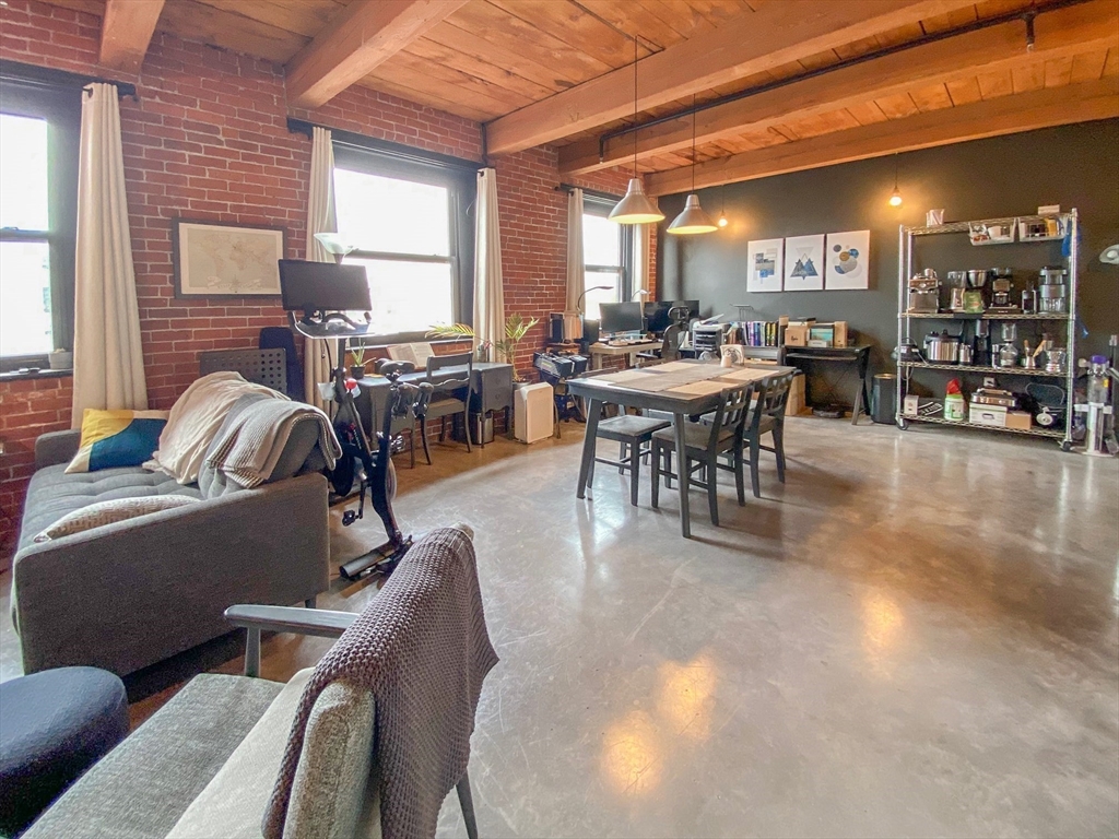 90 Wareham St # 407