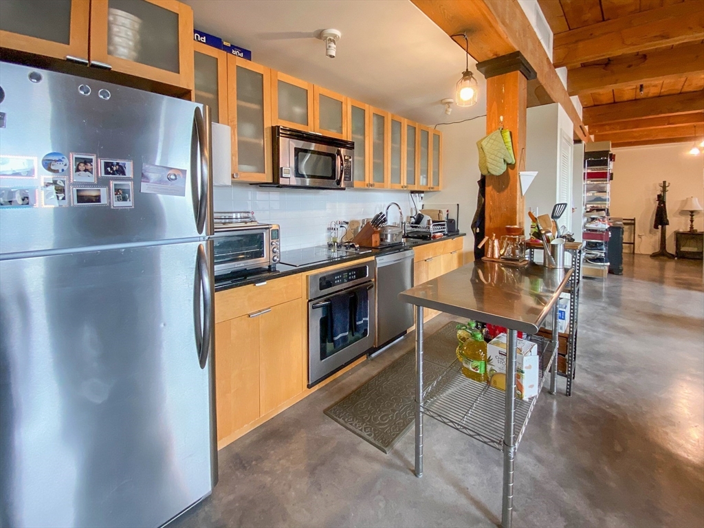 90 Wareham St # 407