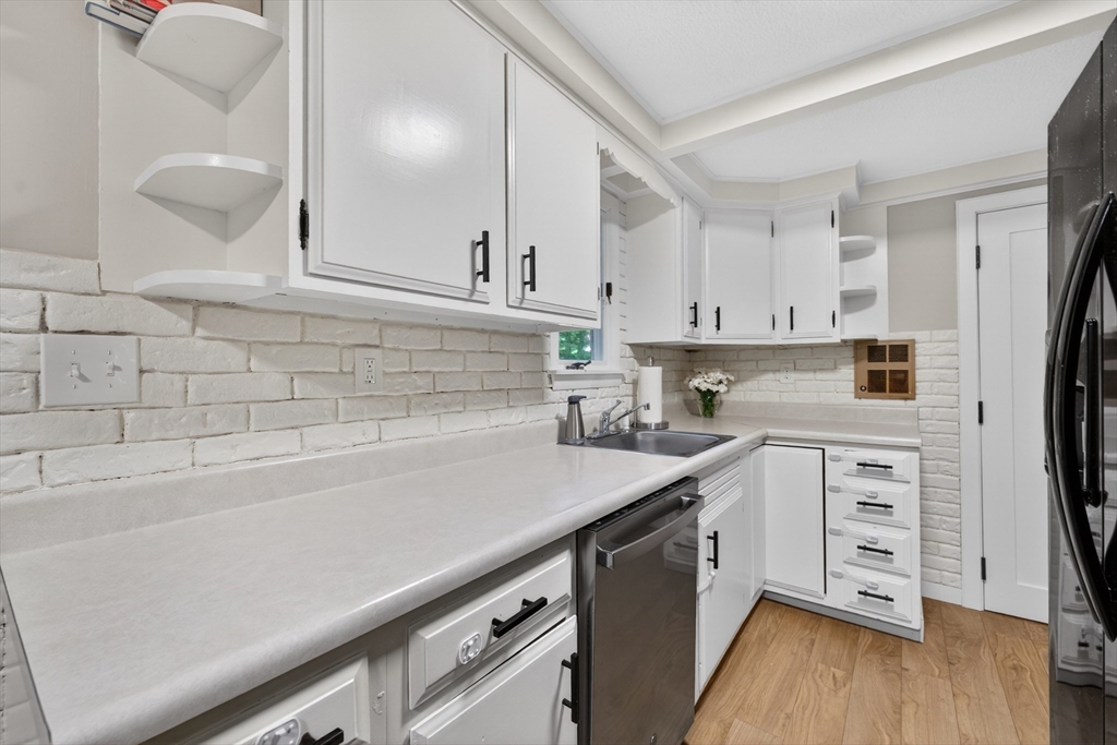 33 Lincoln St