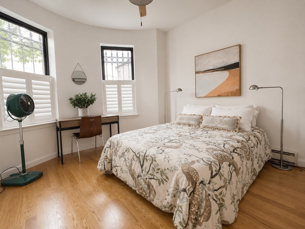 9 Albemarle St # 2