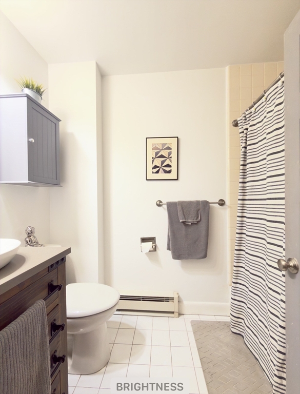 9 Albemarle St # 2