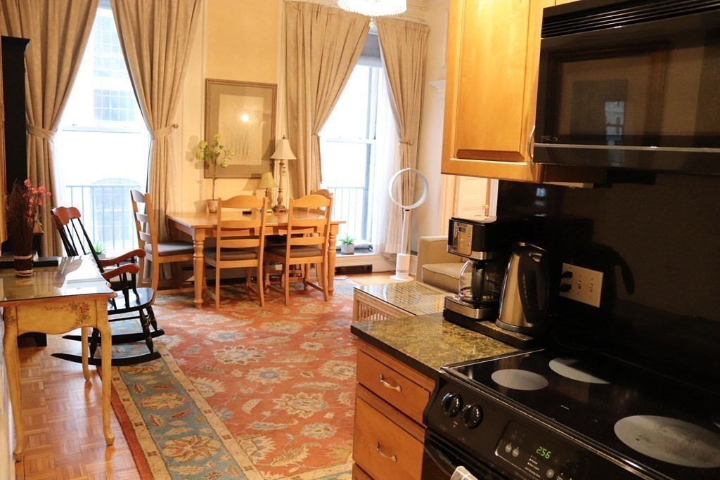 21 Beacon St # 3R