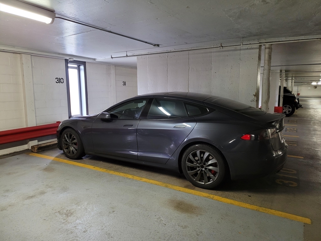 151 Tremont Unit: PKNG-UL310