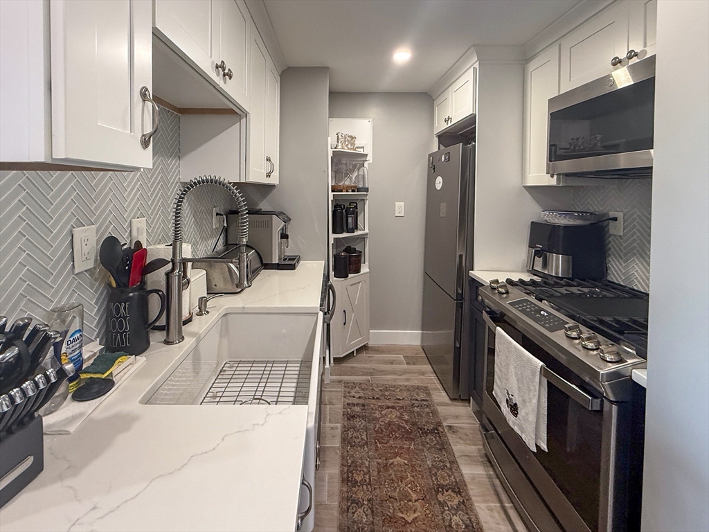151 Tremont St # 11G