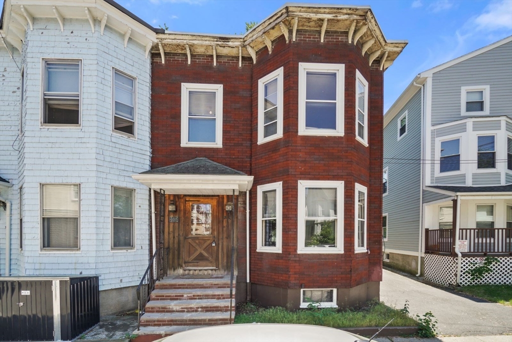 25 Bradbury Street