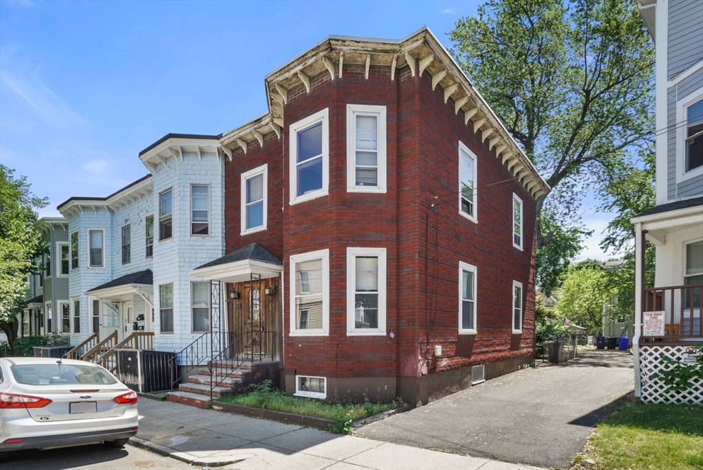 25 Bradbury Street