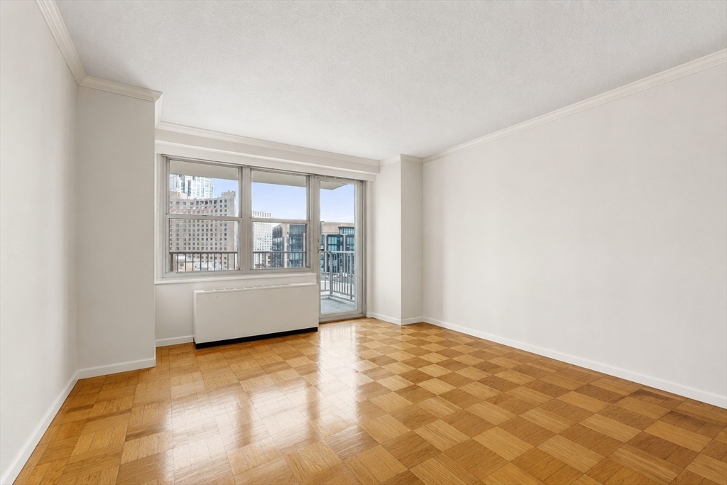 151 Tremont St # 16U