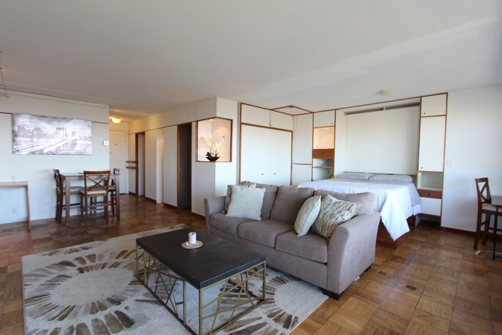 151 Tremont # 25K