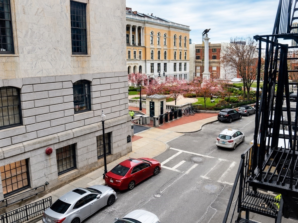 21 Beacon St # 3R