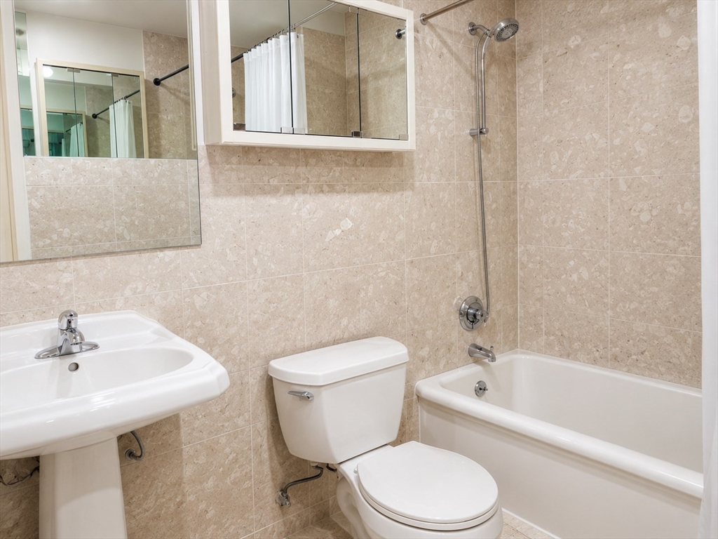 21 Beacon St # 3R