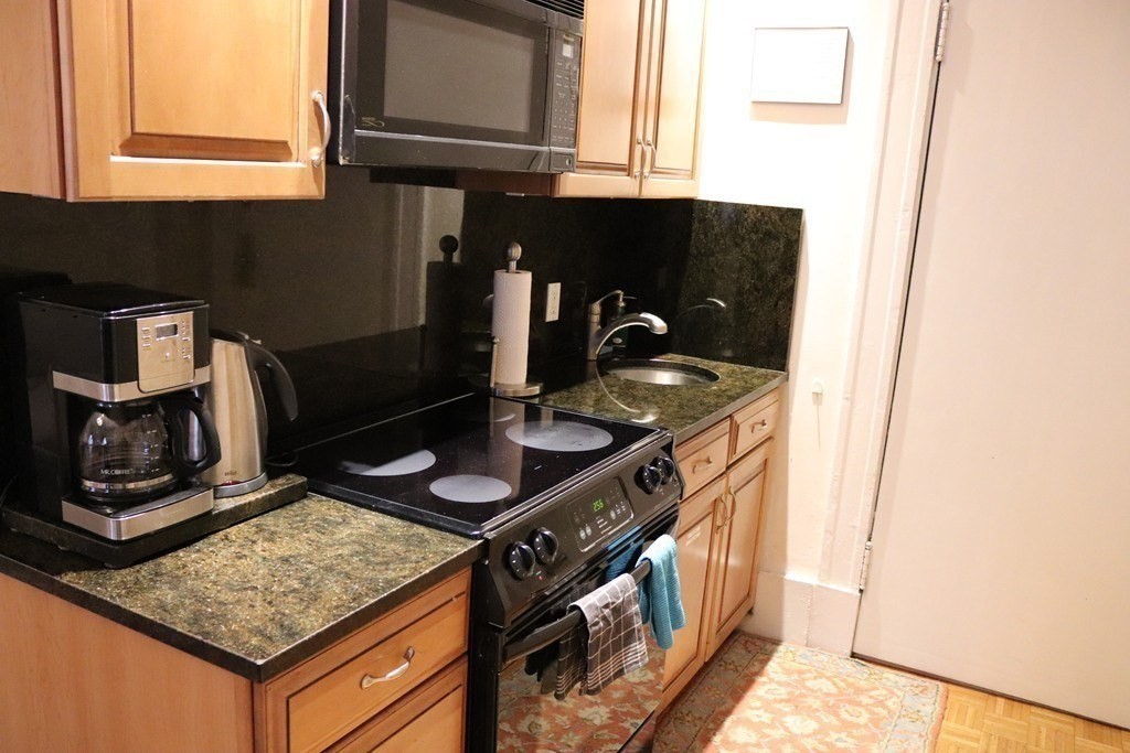 21 Beacon St # 3R
