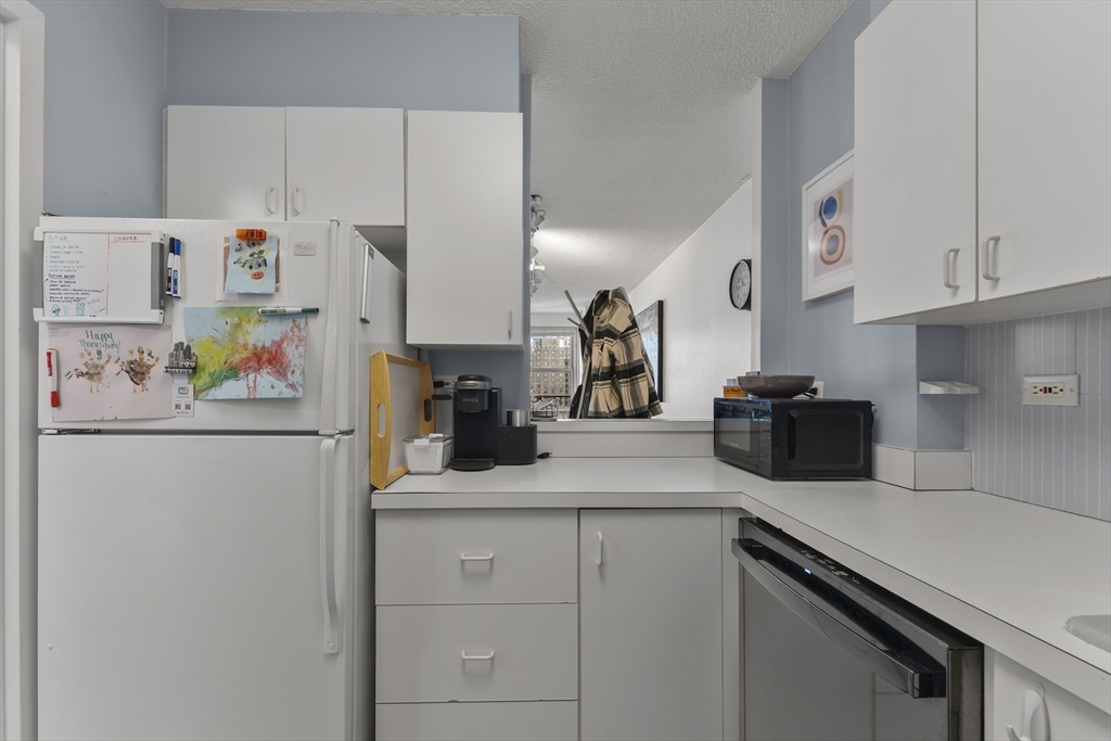 151 Tremont # T Unit: 19-T