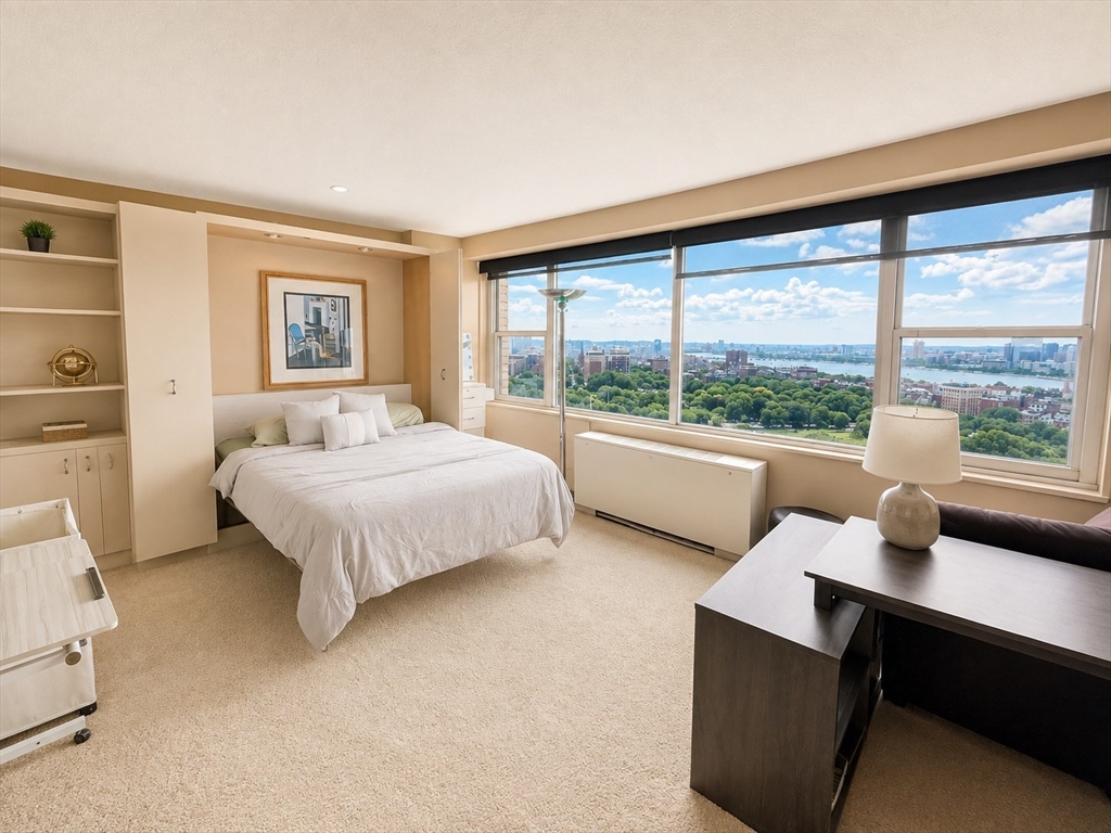 151 Tremont # 23M