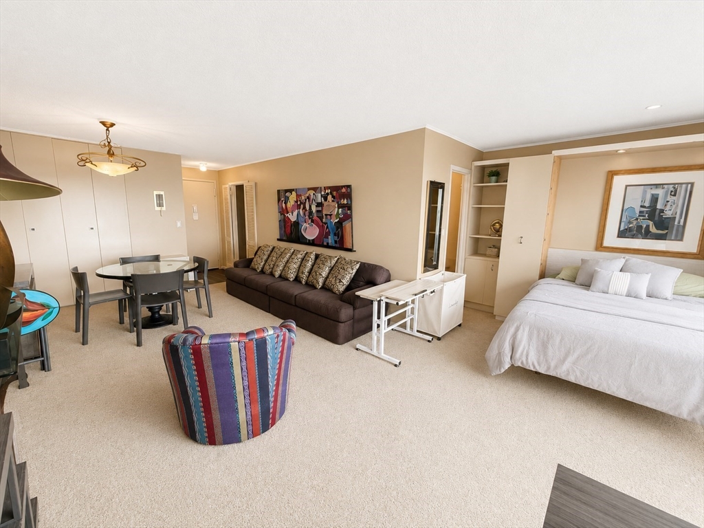 151 Tremont # 23M