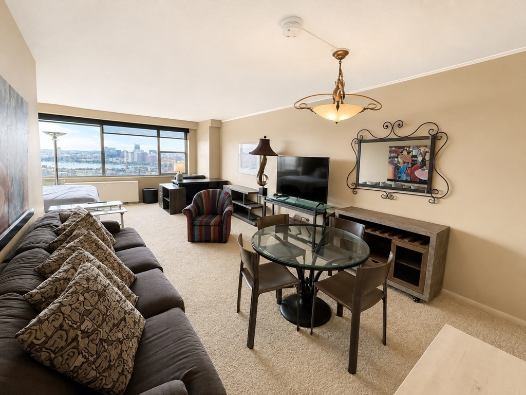 151 Tremont # 23M