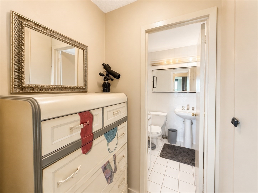 151 Tremont # 23M
