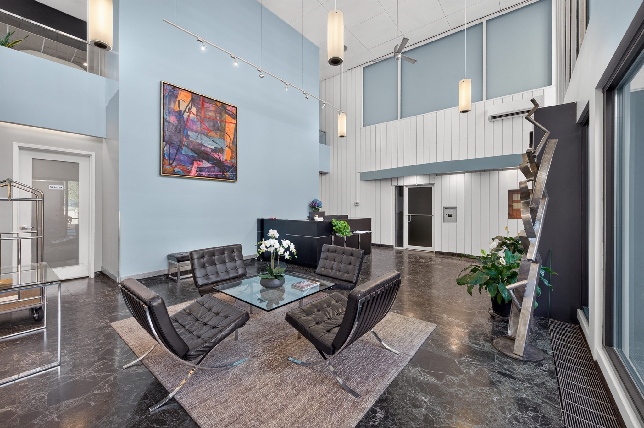 566 Commonwealth Ave # 308