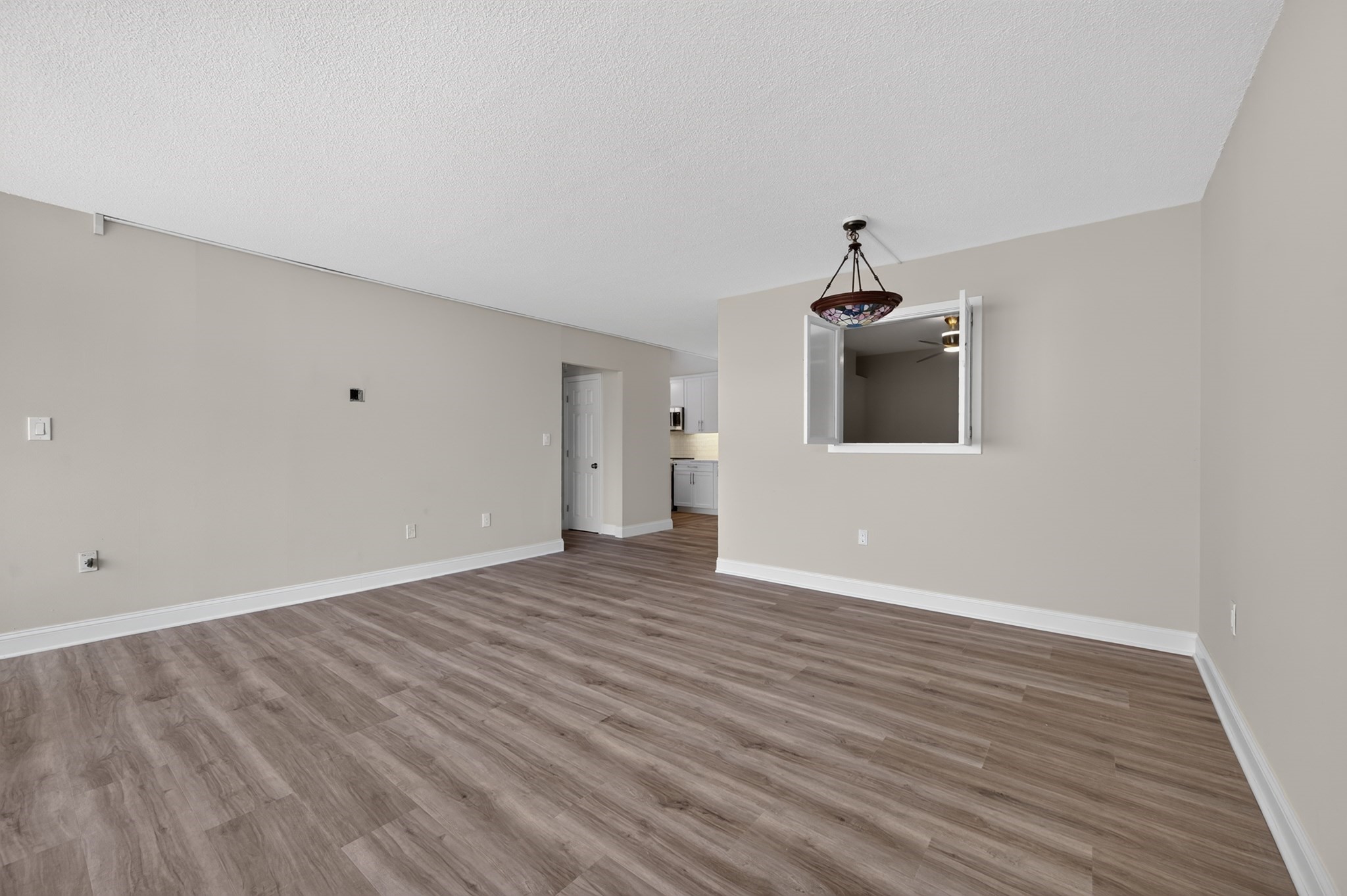 566 Commonwealth Ave # 308