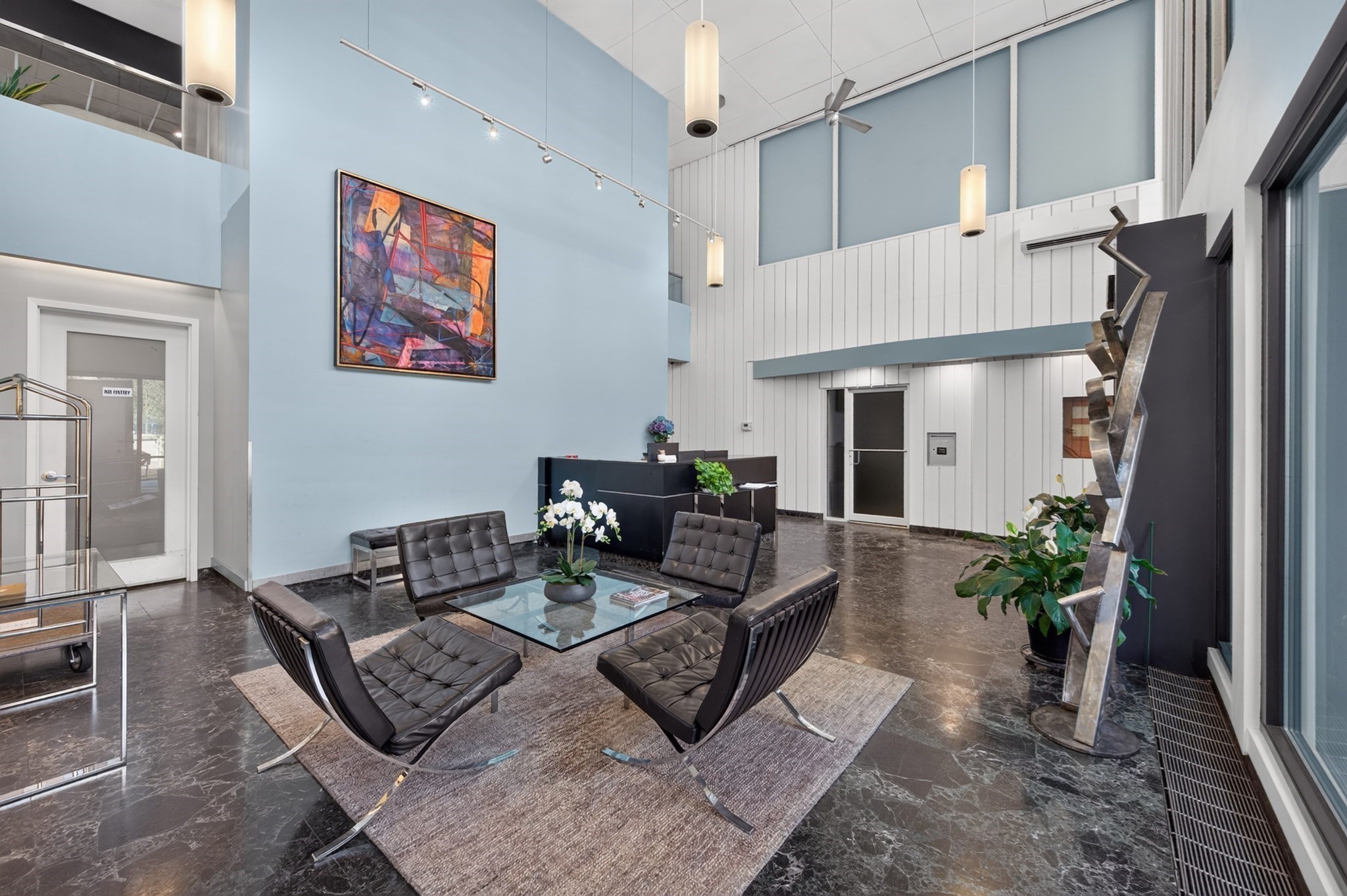 566 Commonwealth Ave # 308