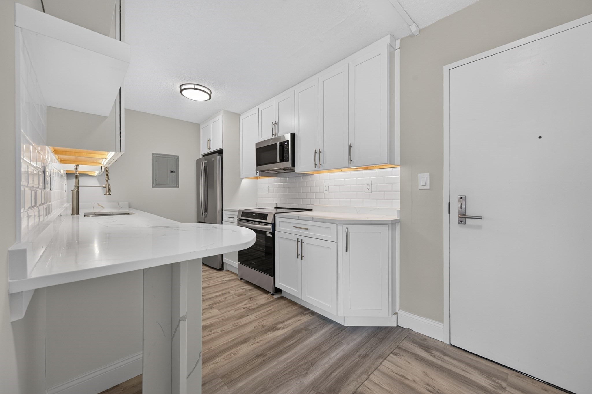 566 Commonwealth Ave # 308