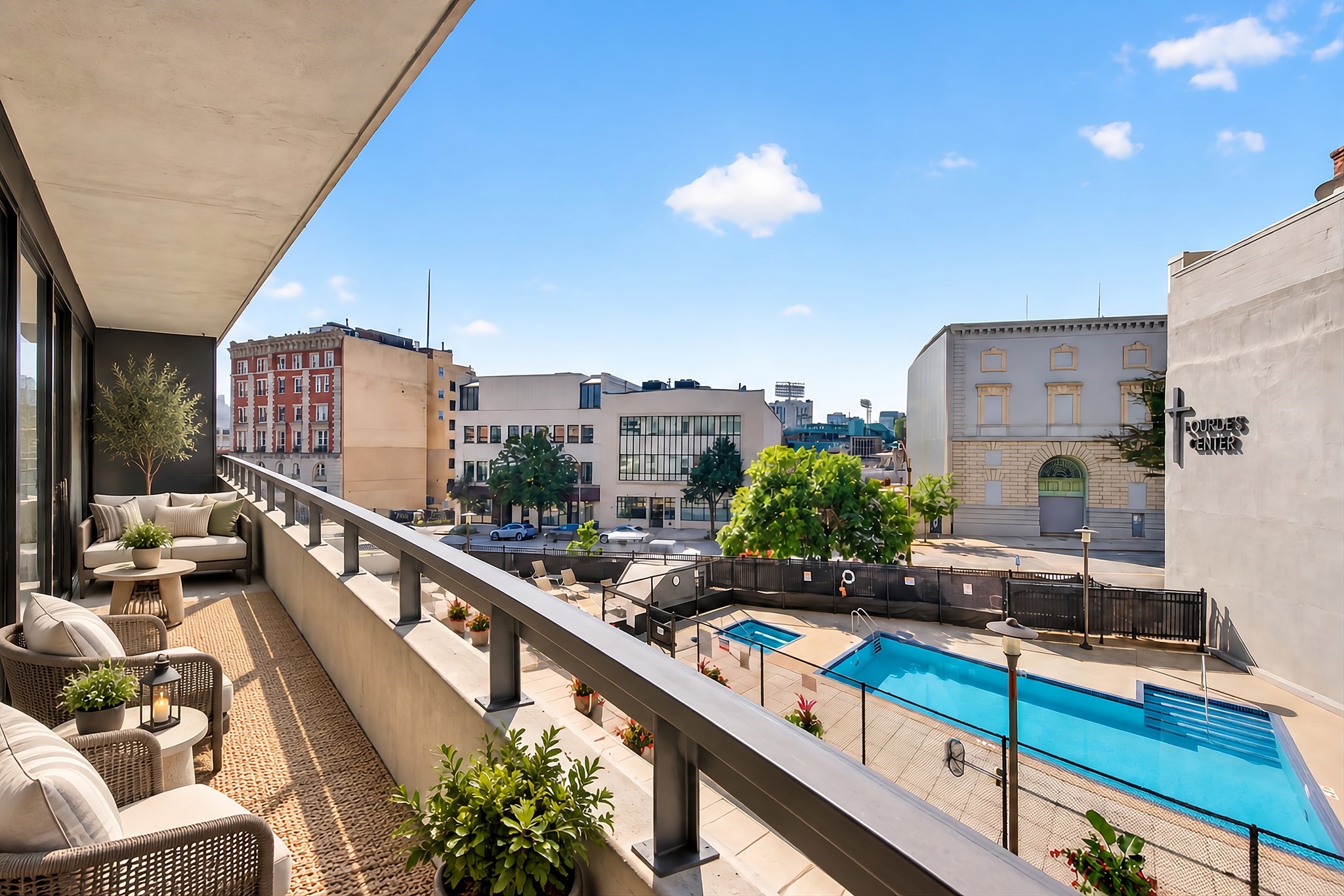 566 Commonwealth Ave # 308