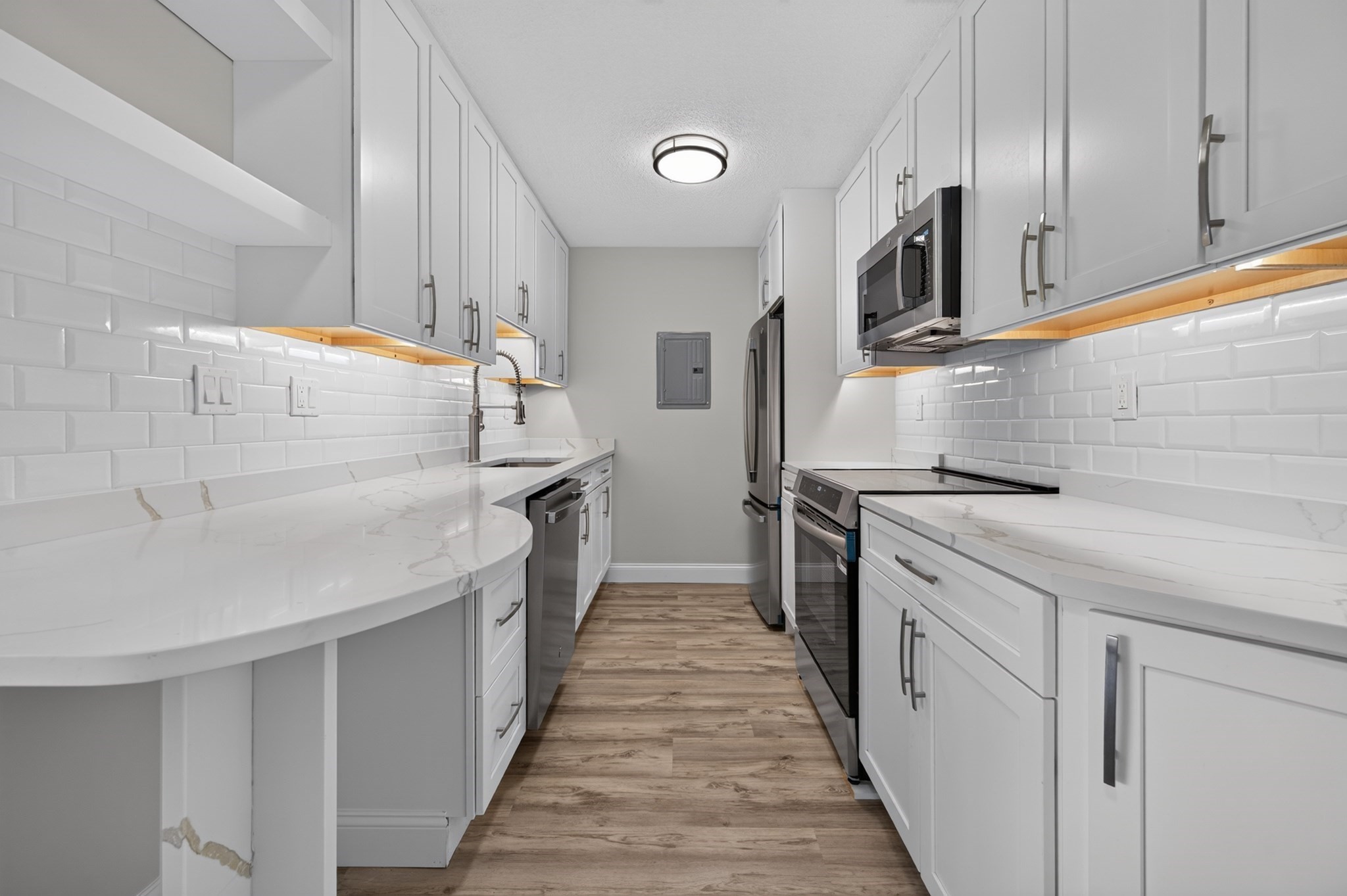 566 Commonwealth Ave # 308