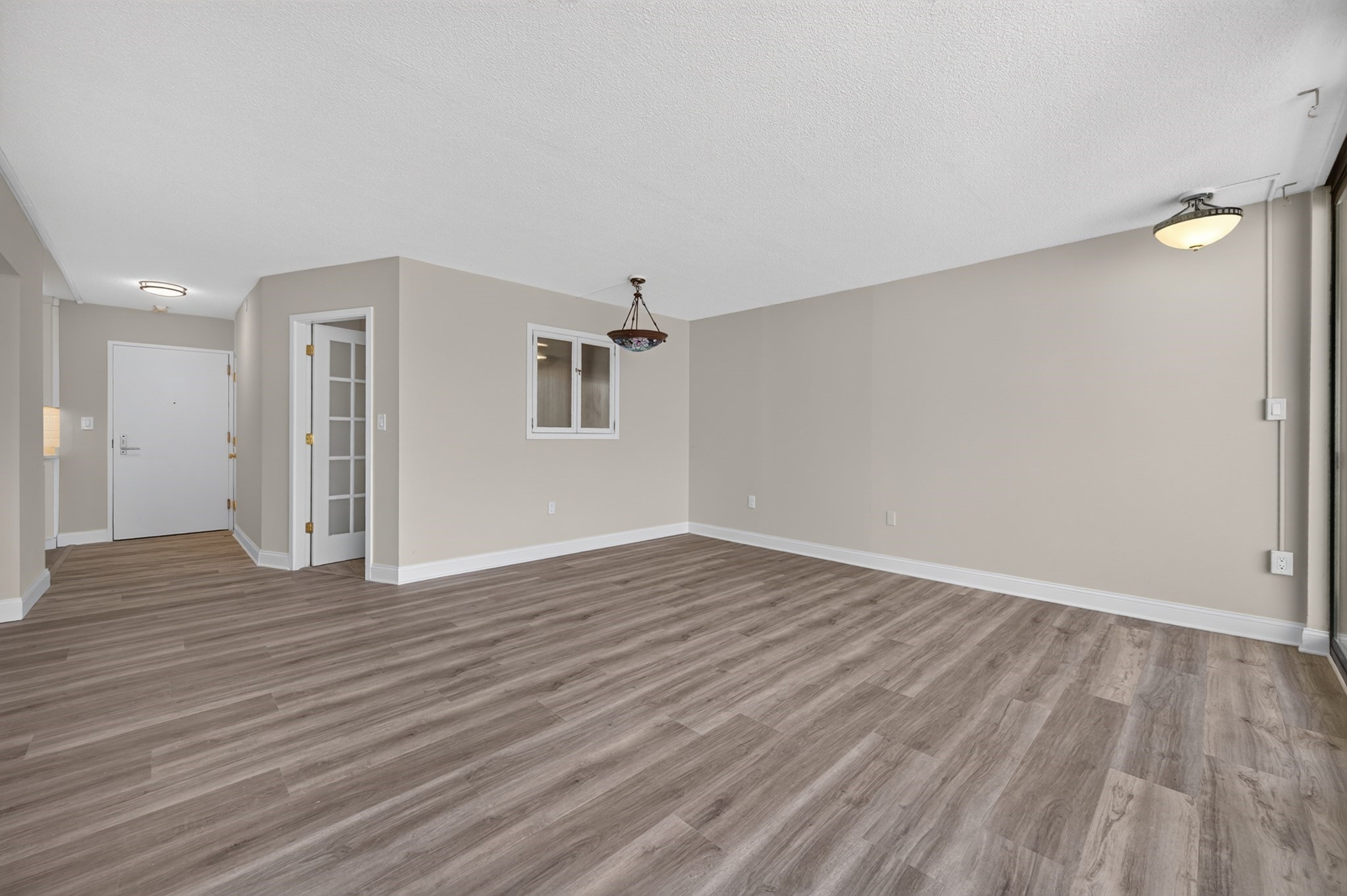 566 Commonwealth Ave # 308