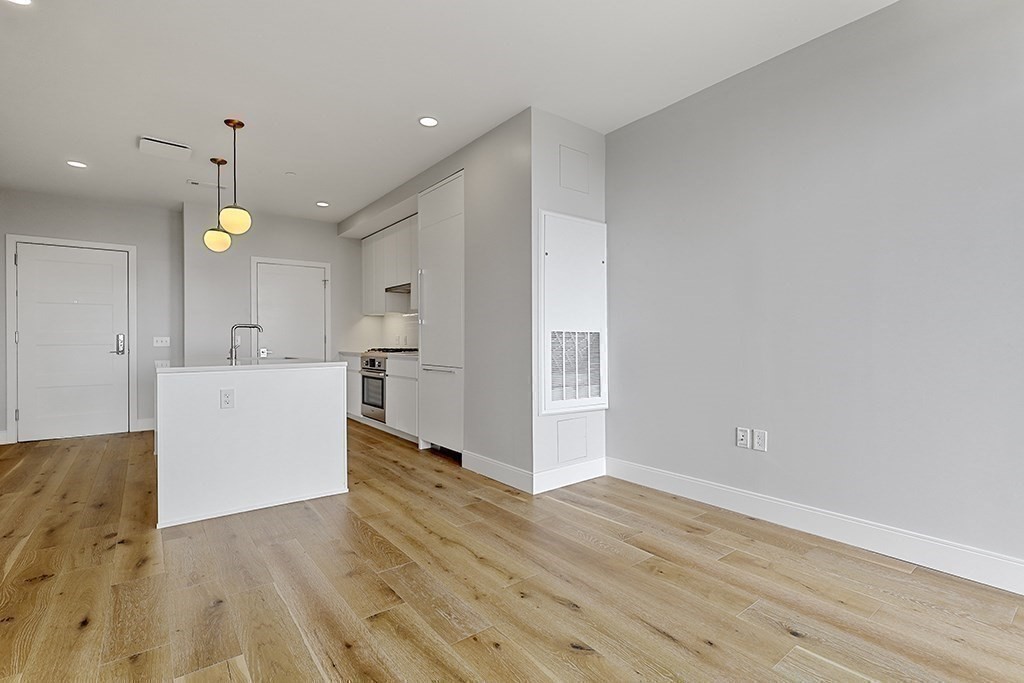 191 Washington Street # 513