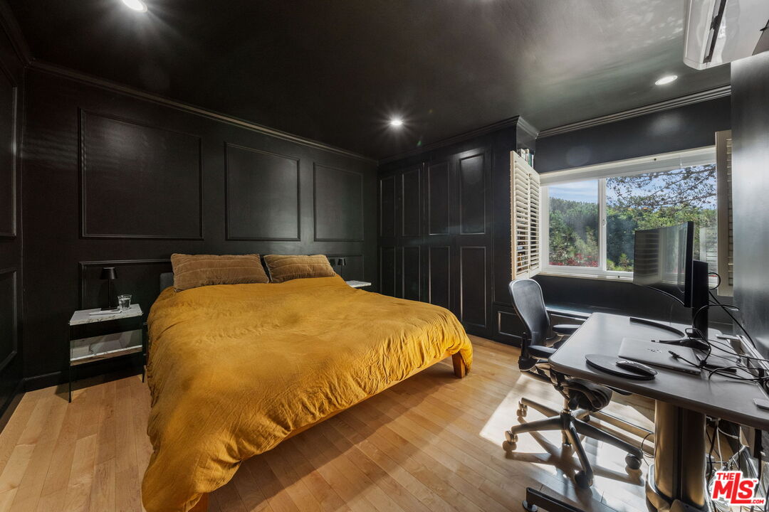 933 17th St Unit: 14