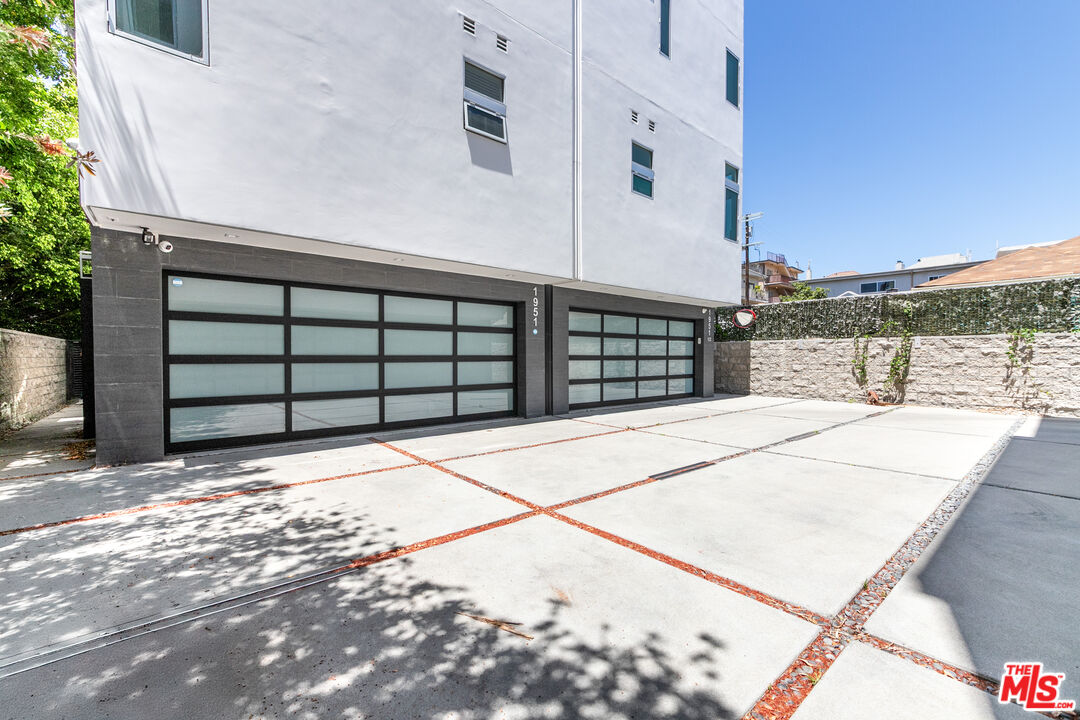 1951 Manning Ave