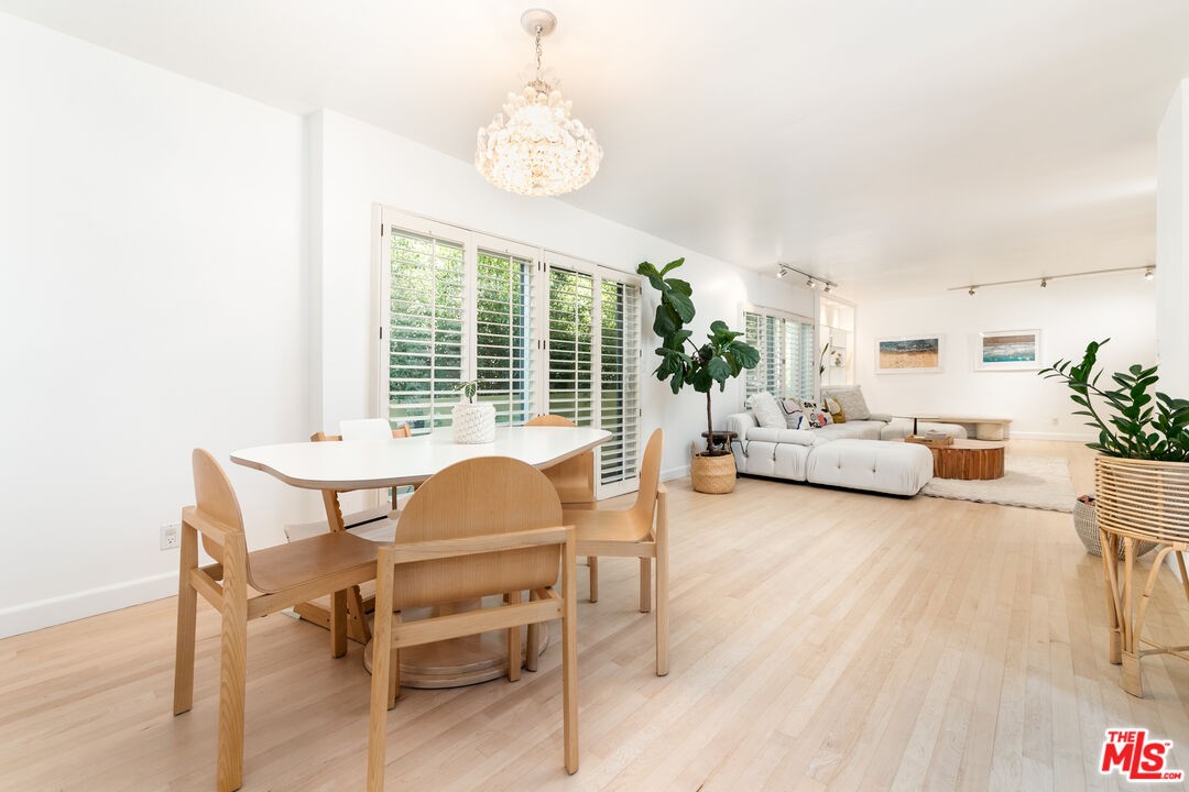 933 17th St Unit: 14