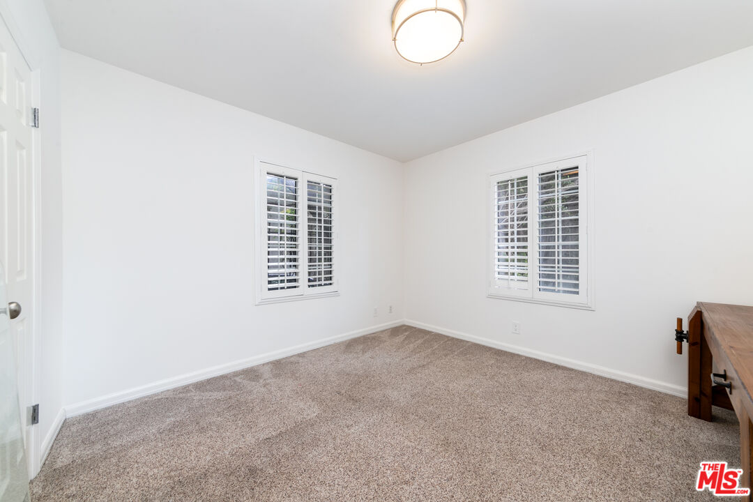 1358 Holmby Ave