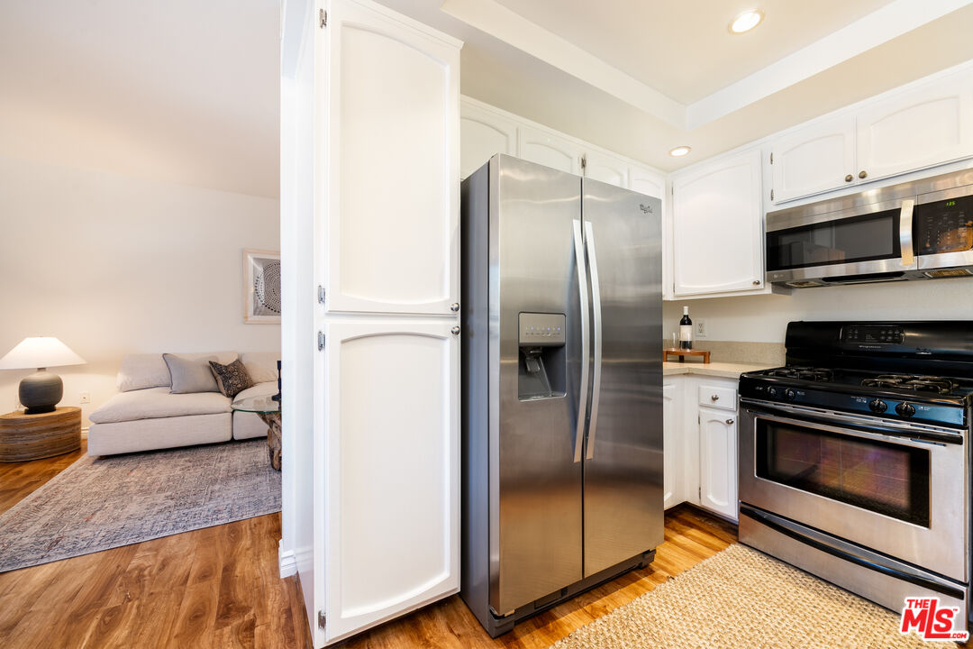 17914 Magnolia Blvd Unit: 204