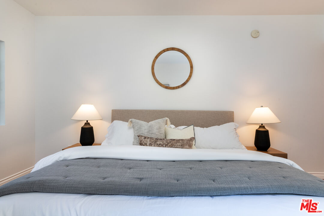 17914 Magnolia Blvd Unit: 204