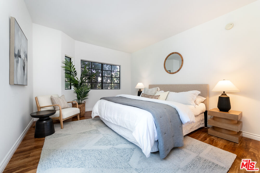 17914 Magnolia Blvd Unit: 204