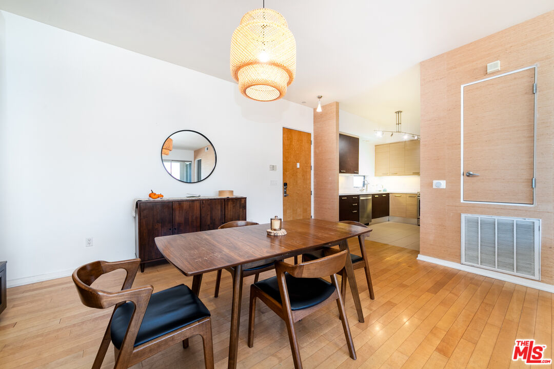 12411 Pacific Ave Unit: 205