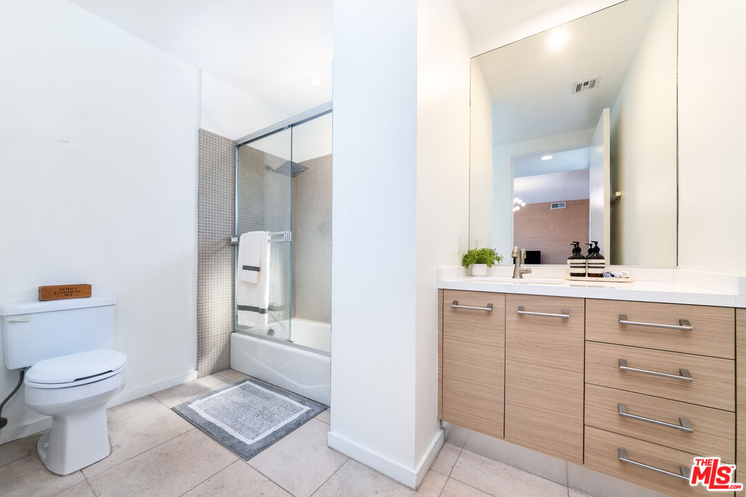 12411 Pacific Ave Unit: 205