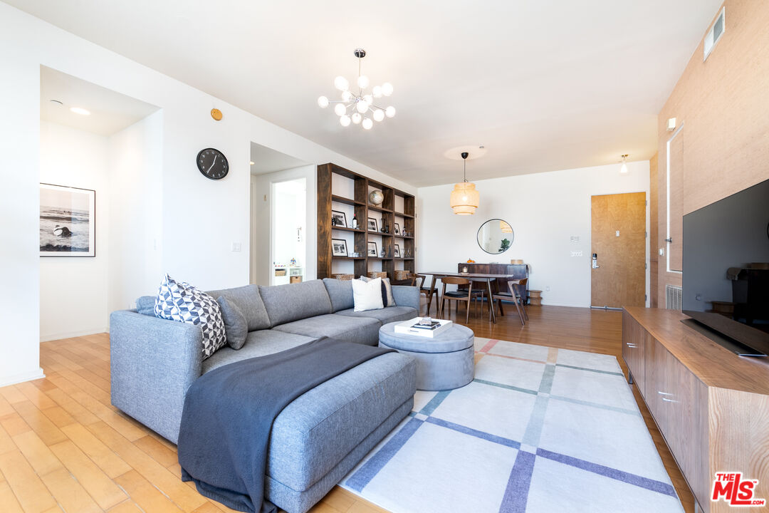 12411 Pacific Ave Unit: 205