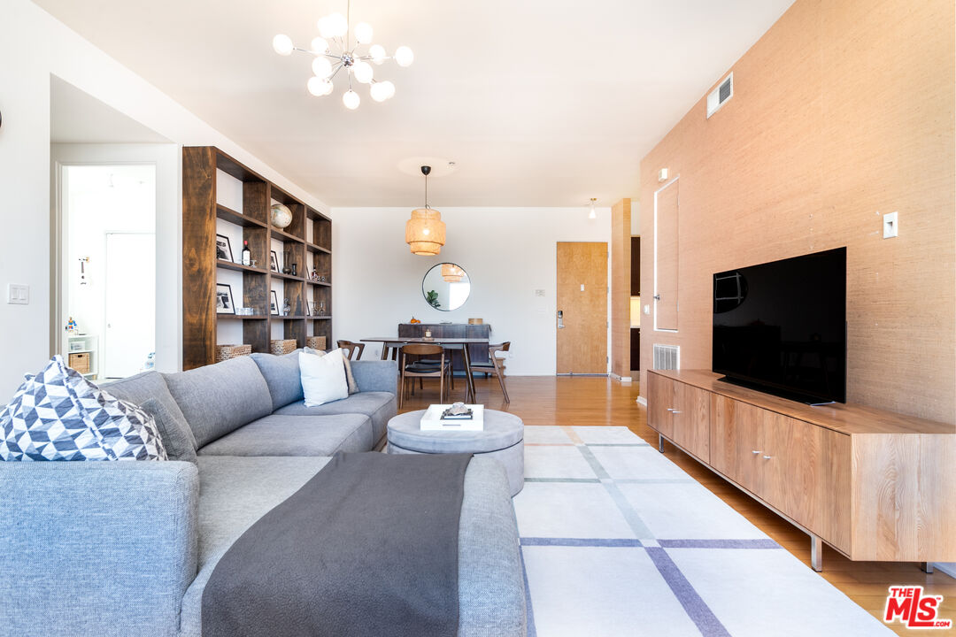 12411 Pacific Ave Unit: 205