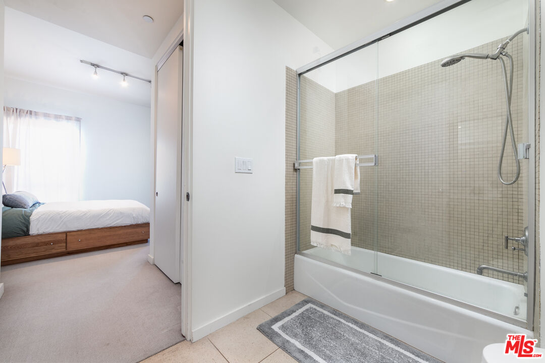 12411 Pacific Ave Unit: 205