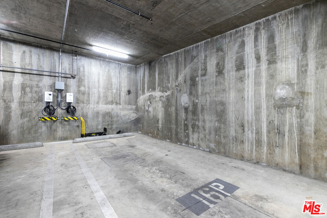 12411 Pacific Ave Unit: 205