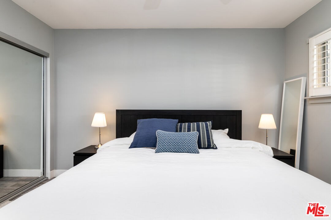 1145 Larrabee St Unit: 6