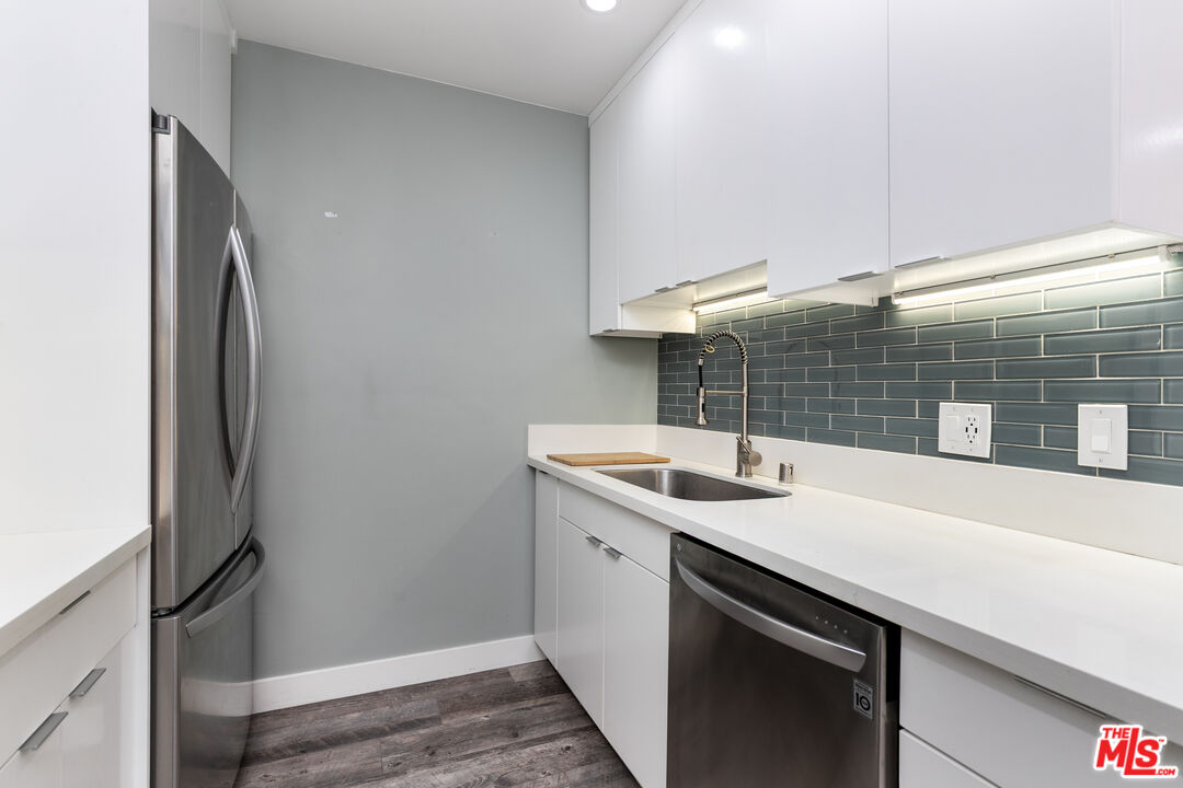 1145 Larrabee St Unit: 6