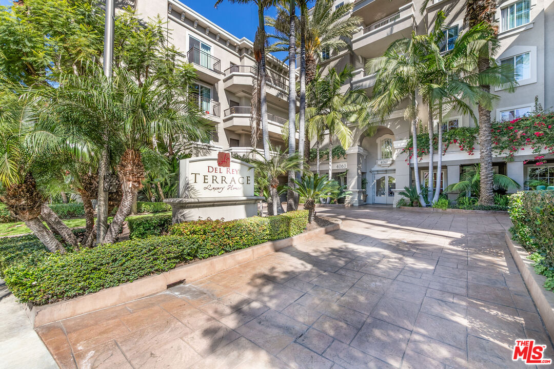 4060 Glencoe Ave Unit: 222