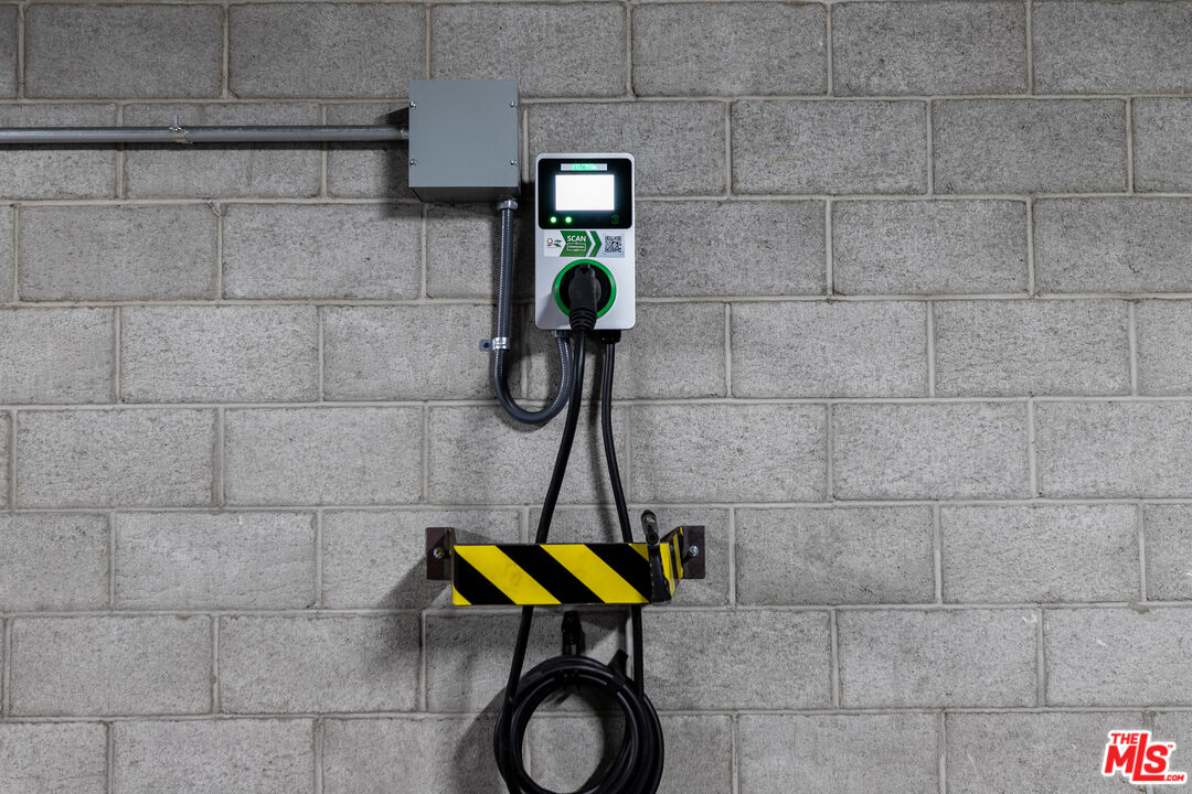 4060 Glencoe Ave Unit: 222